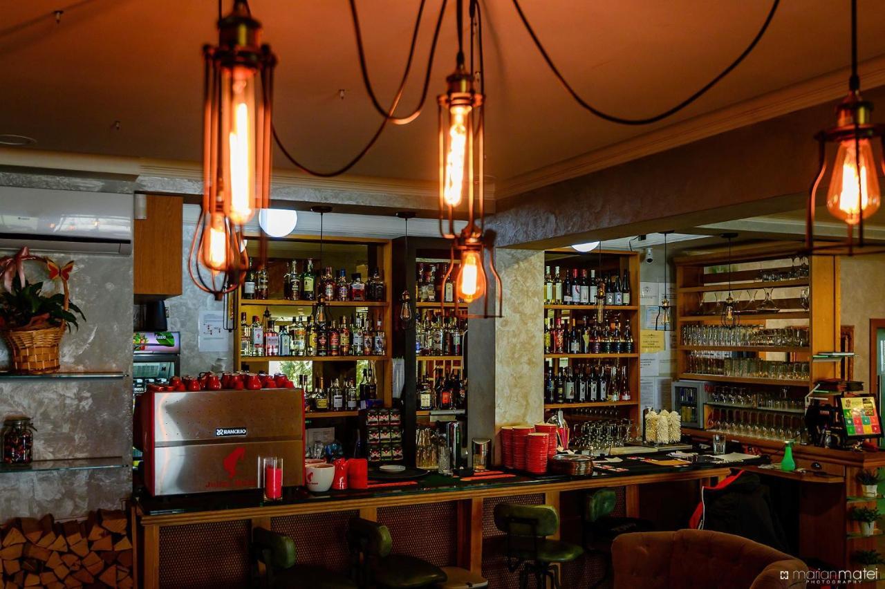 Hotel Roser House Boutique - Pe Malul Lacului Colibiţa Dış mekan fotoğraf